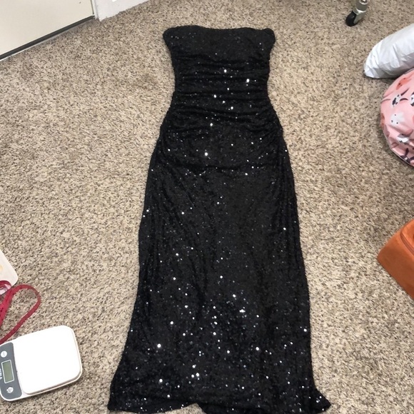 Badgley Party All Night Maxi Dress Size 6 Black Sequin Ruched Strapless Gown - Picture 7 of 10